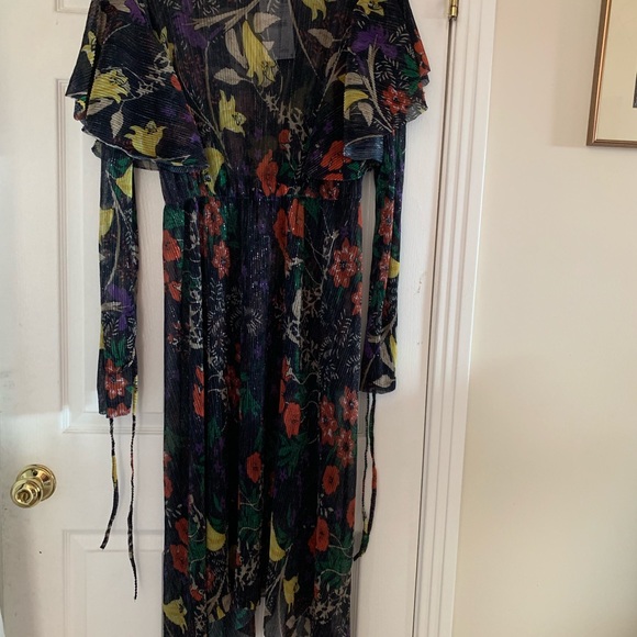Zara Dresses & Skirts - Beautiful dress Zara Dresses & Skirts - Beautiful dress